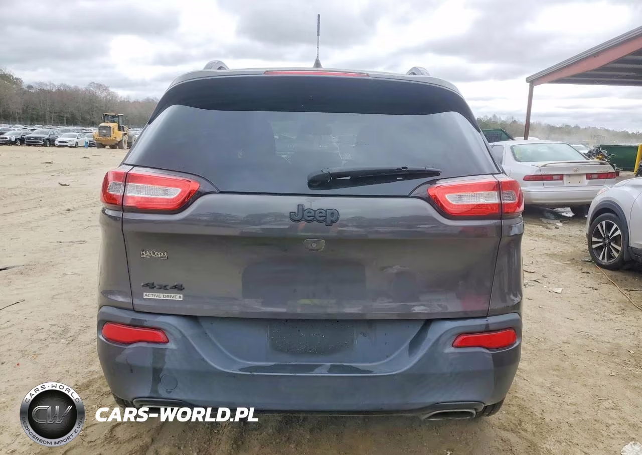 2015 Jeep Cherokee Latitude VIN:1C4PJMCS4FW789260 - 6