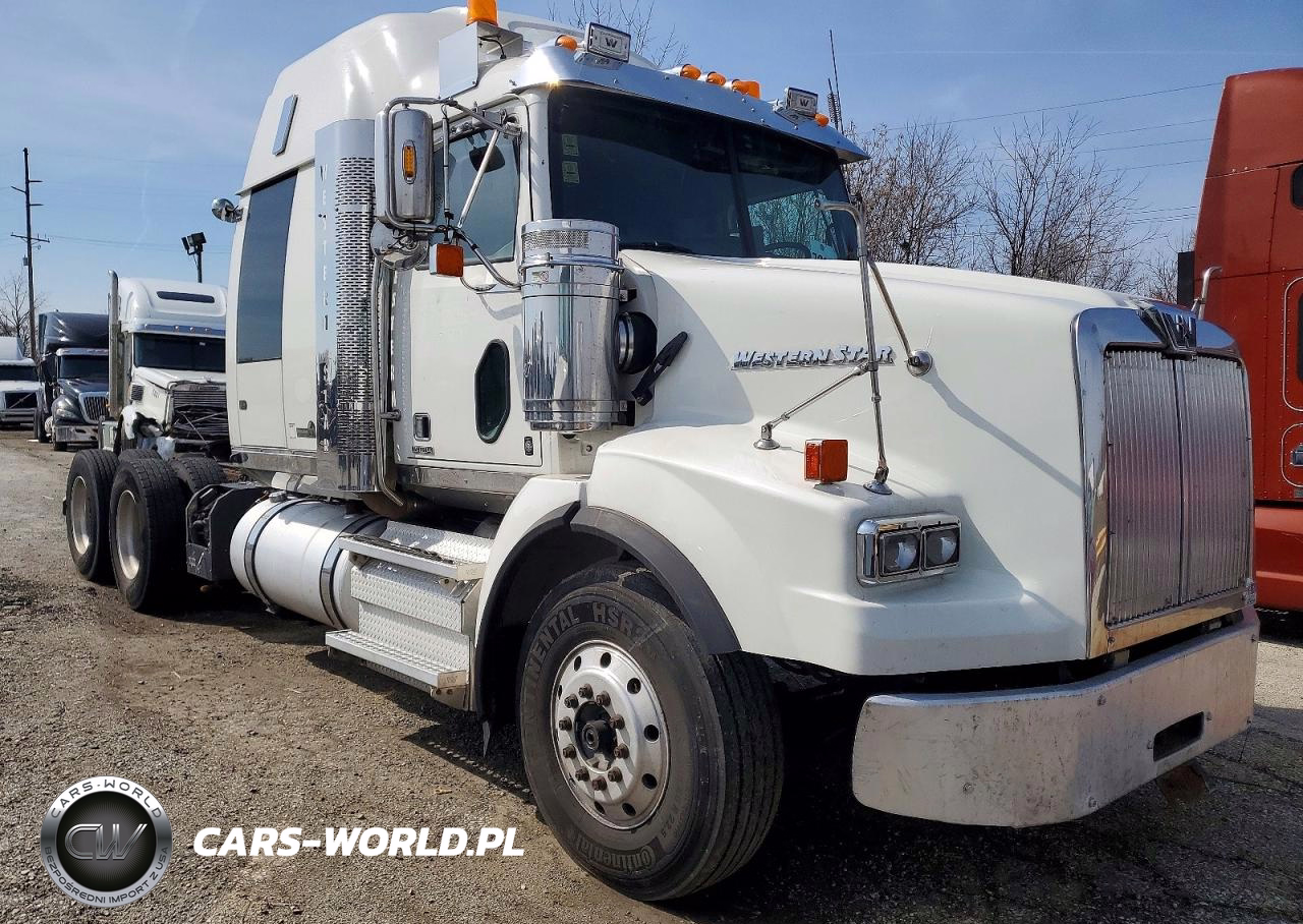 2020 Western Star-Auto Car Convention - Semi Truck