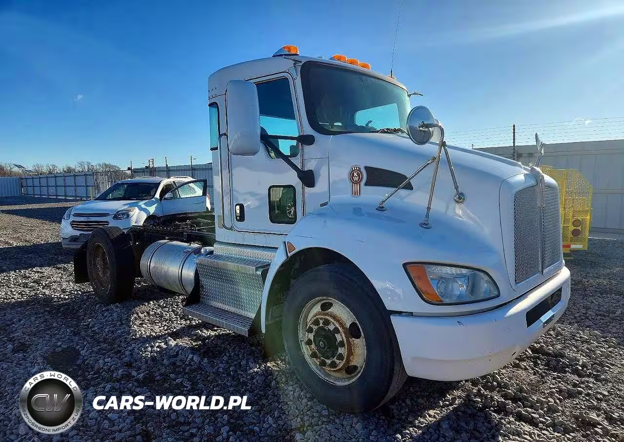 2017 Kenworth T370 Semi Truck