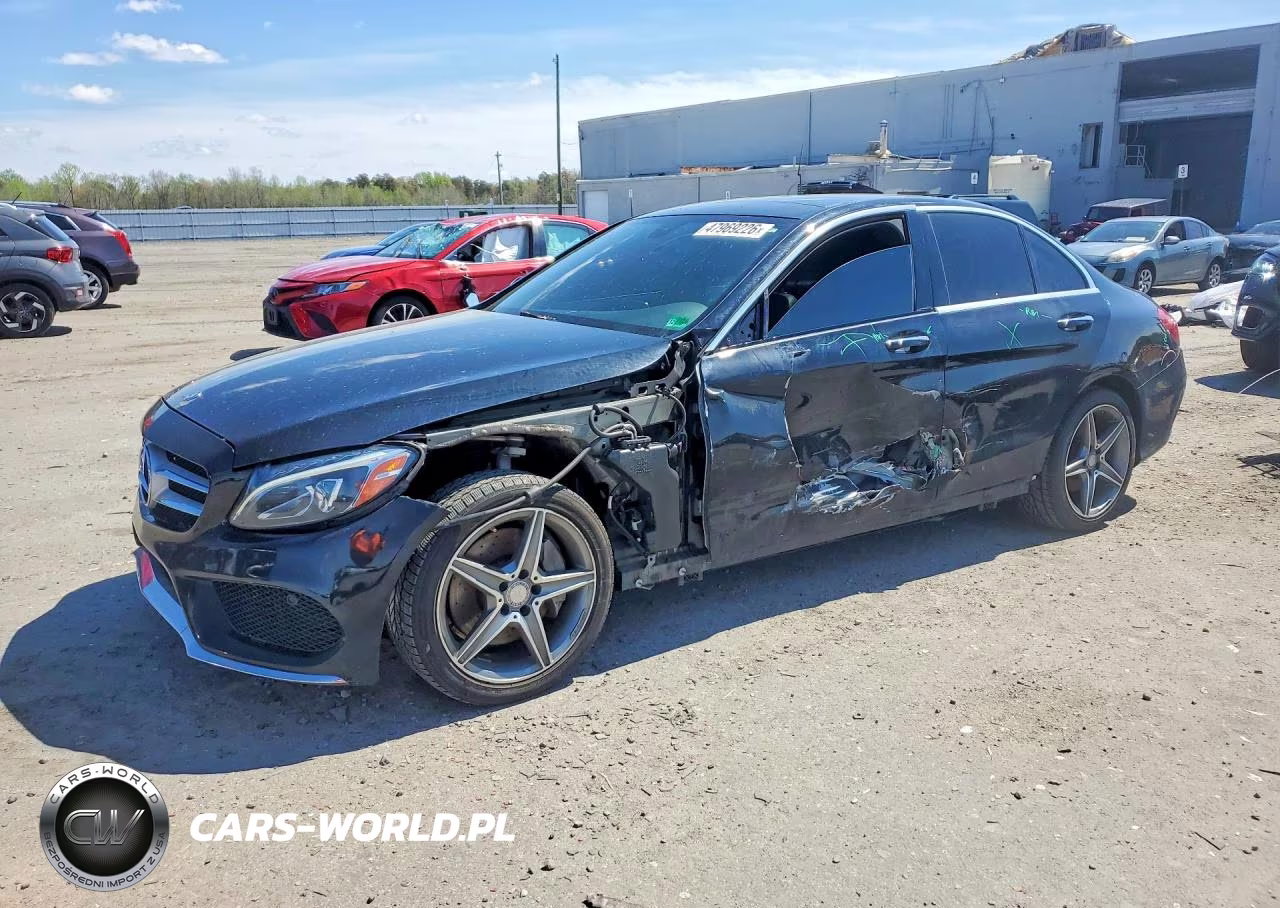 2015 Mercedes-Benz C 300 4Matic – zdjęcie 1 z 12