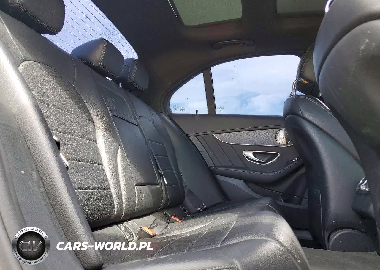 2016 Mercedes-Benz C 300 4Matic VIN:55SWF4KB6GU103643 - 10
