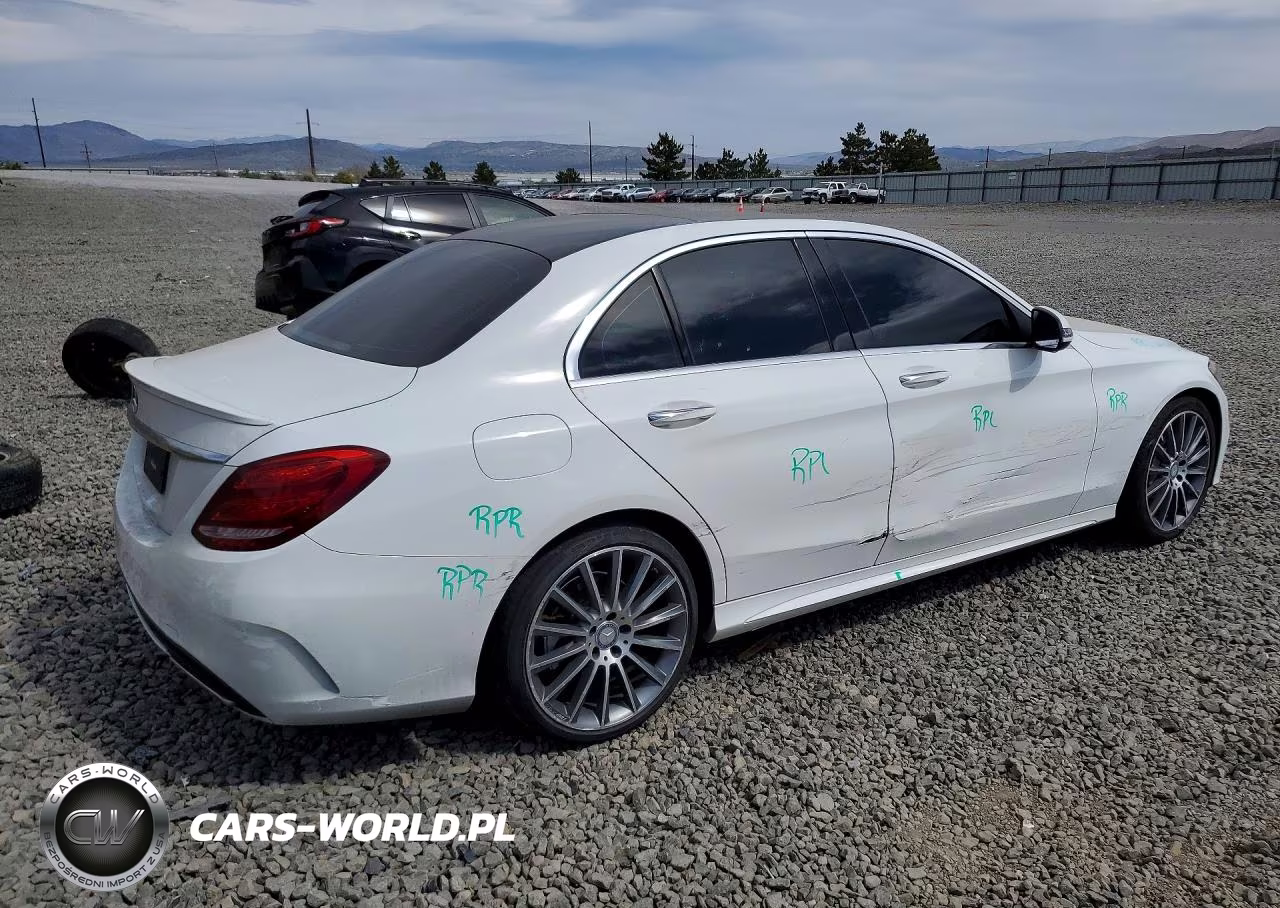 2016 Mercedes-Benz C 300 4Matic VIN:55SWF4KB6GU103643 - 3
