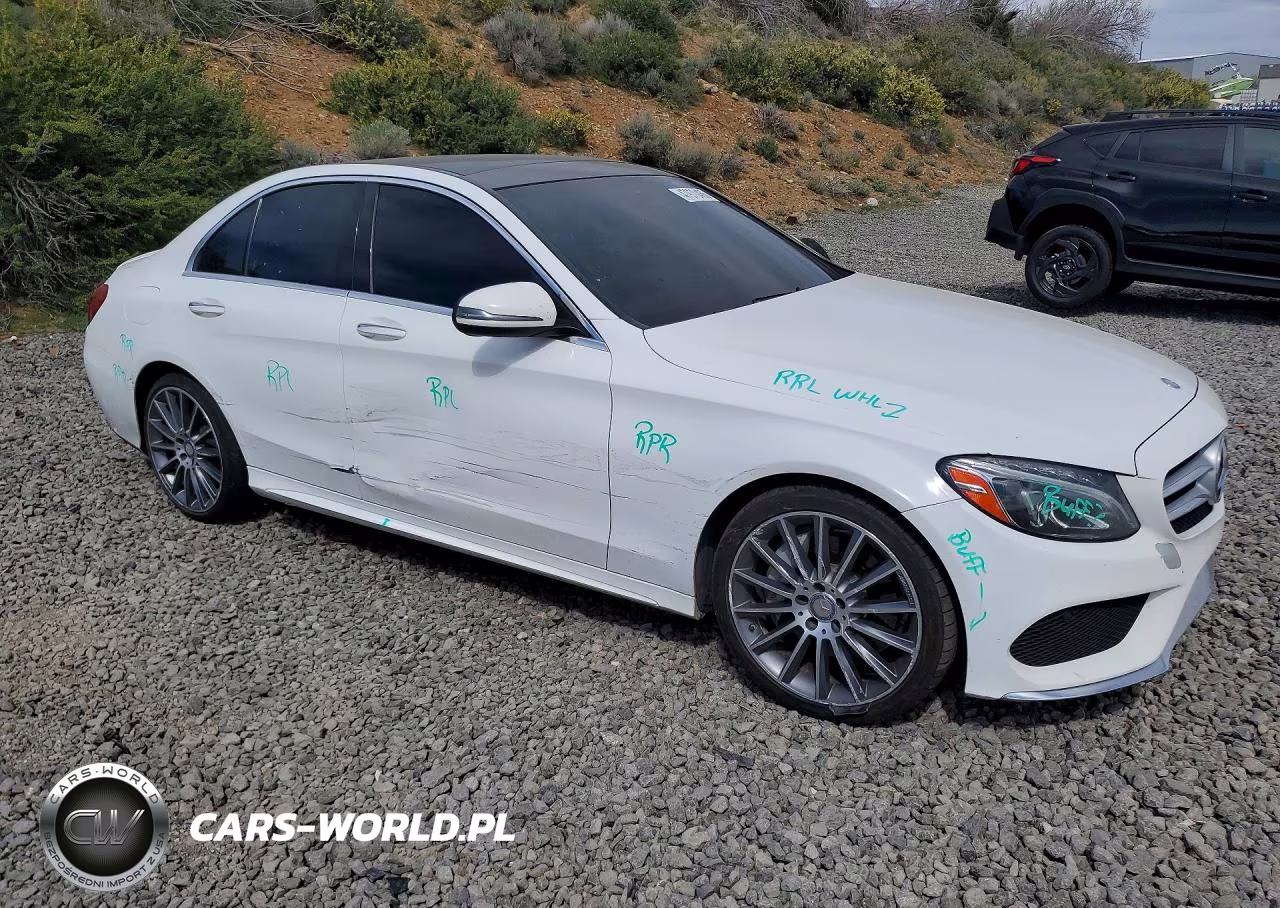 2016 Mercedes-Benz C 300 4Matic VIN:55SWF4KB6GU103643 - 4