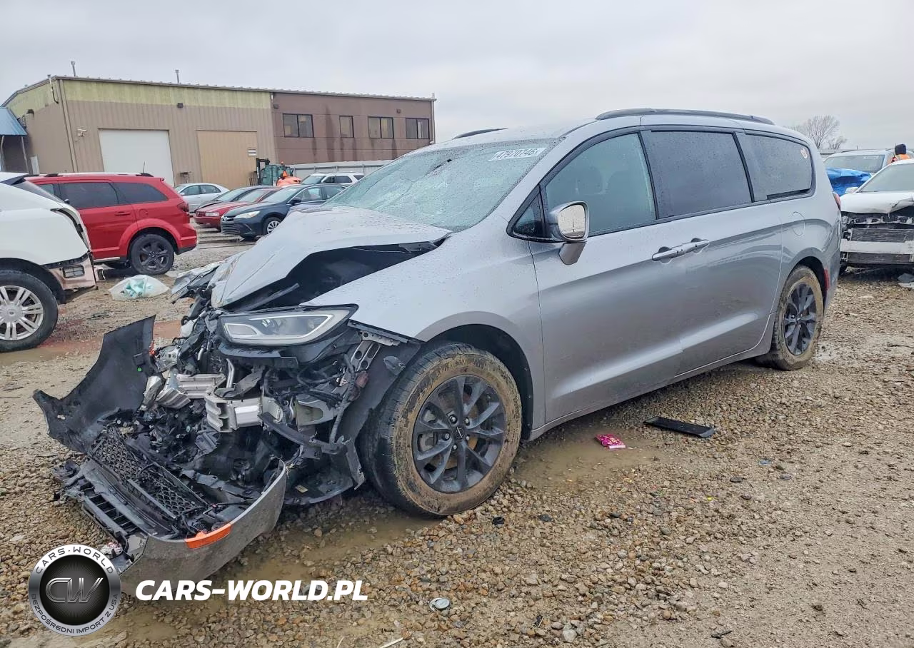 2021 Chrysler Pacifica Touring VIN:2C4RC1FG3MR513053 - 1