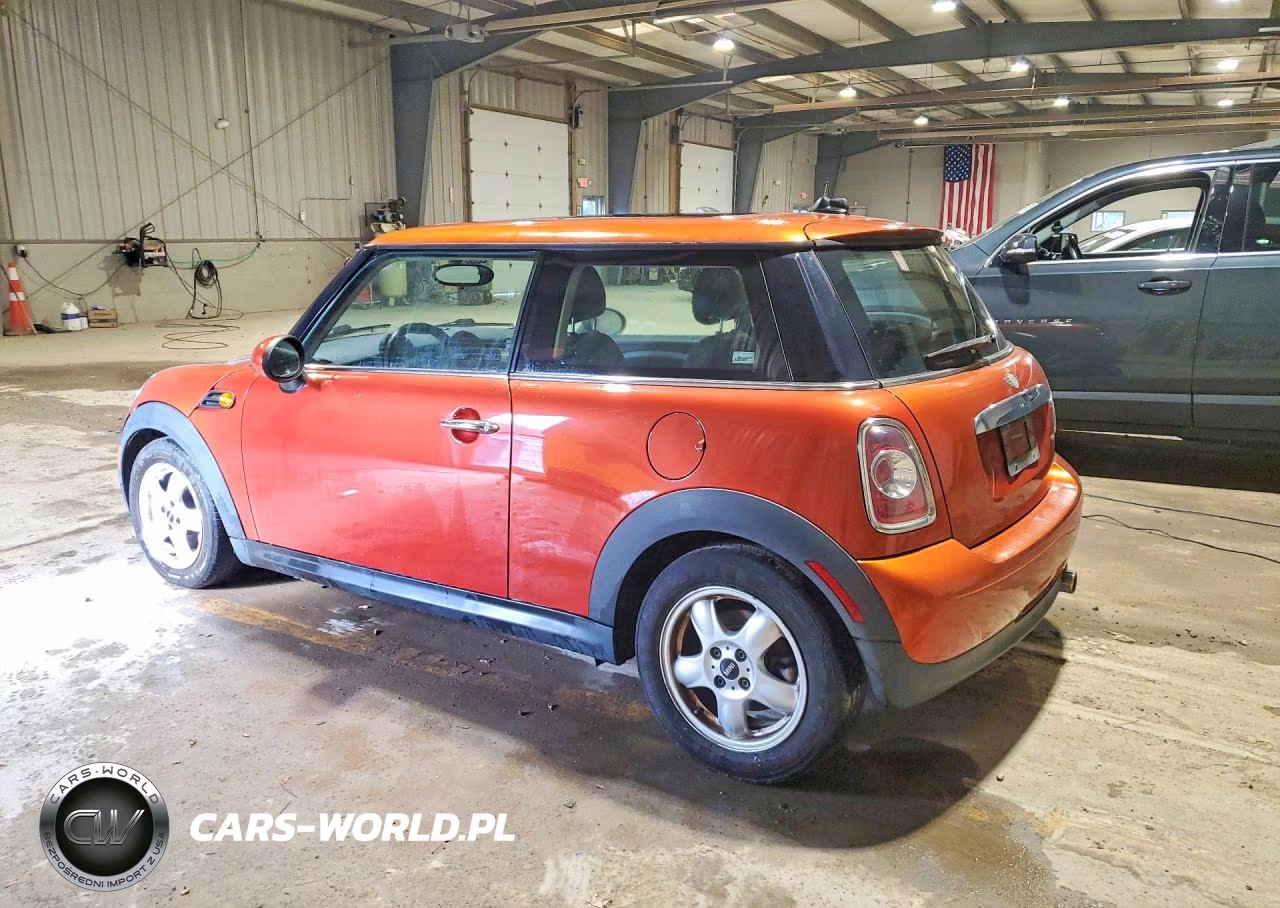 2011 Mini Cooper VIN:WMWSU3C57BT251439 - 2