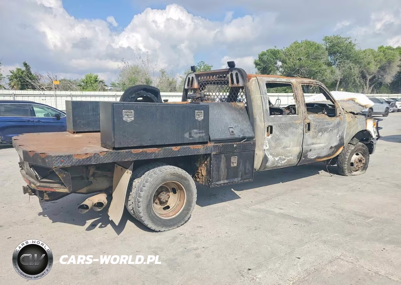 2012 Ford F350 Super Duty Flatbed Truck VIN:1FD8W3HT0CEB46404 - 3