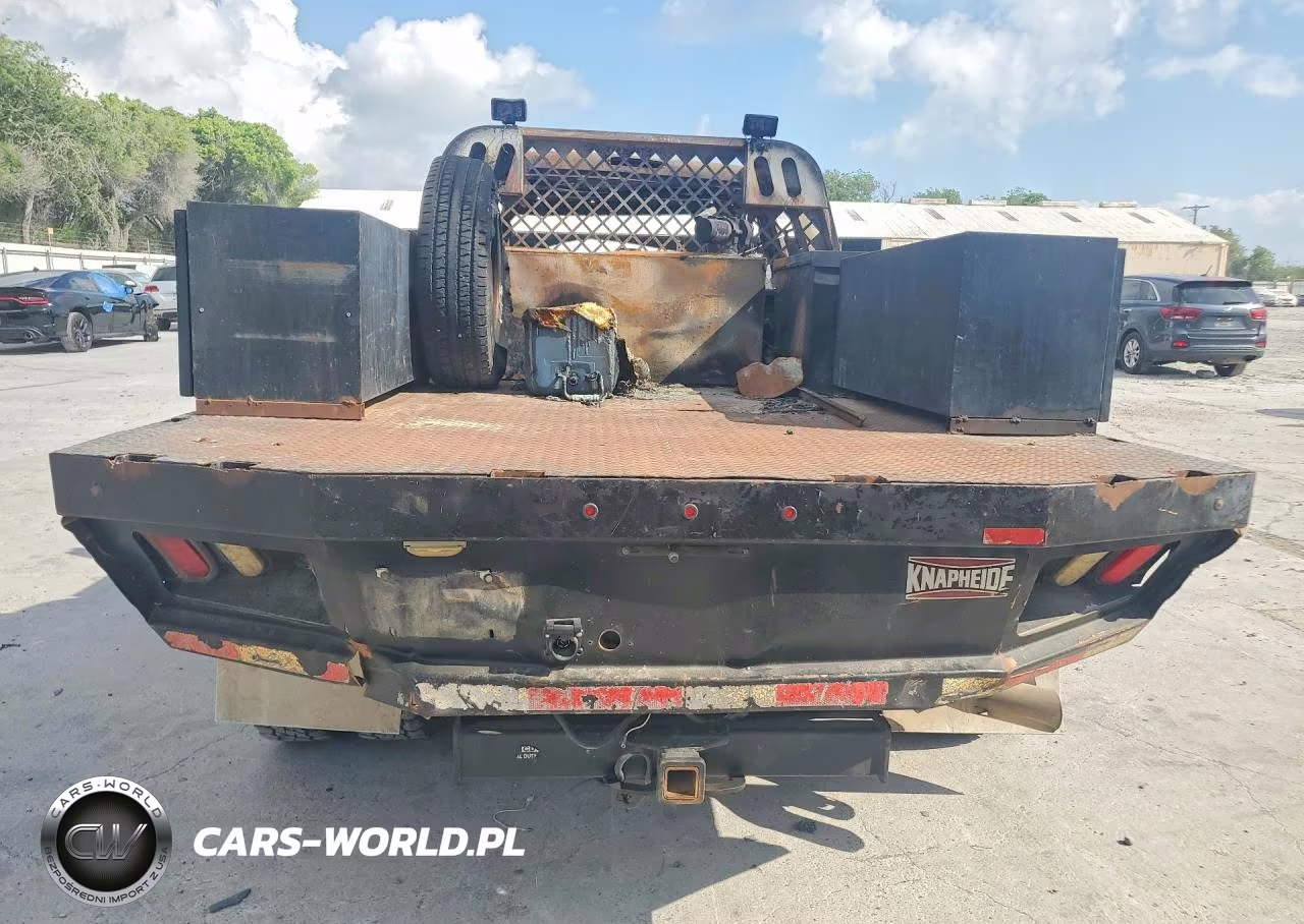 2012 Ford F350 Super Duty Flatbed Truck VIN:1FD8W3HT0CEB46404 - 6