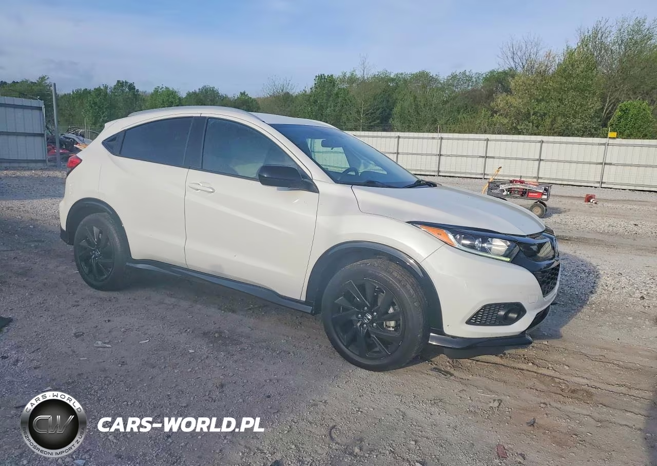 2021 Honda Hr-V Sport VIN:3CZRU6H13MM748024 - 4