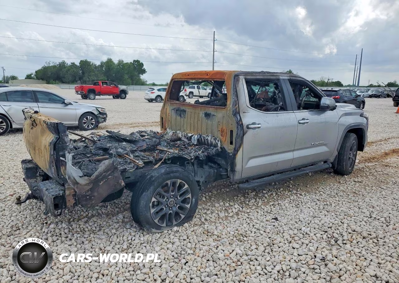 2024 Toyota Tundra Limited VIN:5TFJA5BC8RX003383 - 3