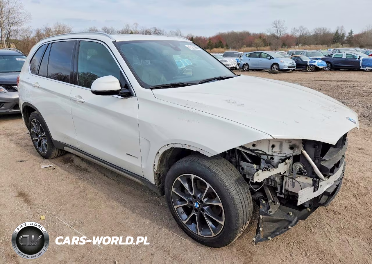 2018 BMW X5 xDrive35I VIN:5UXKR0C57J0Y06309 - 4