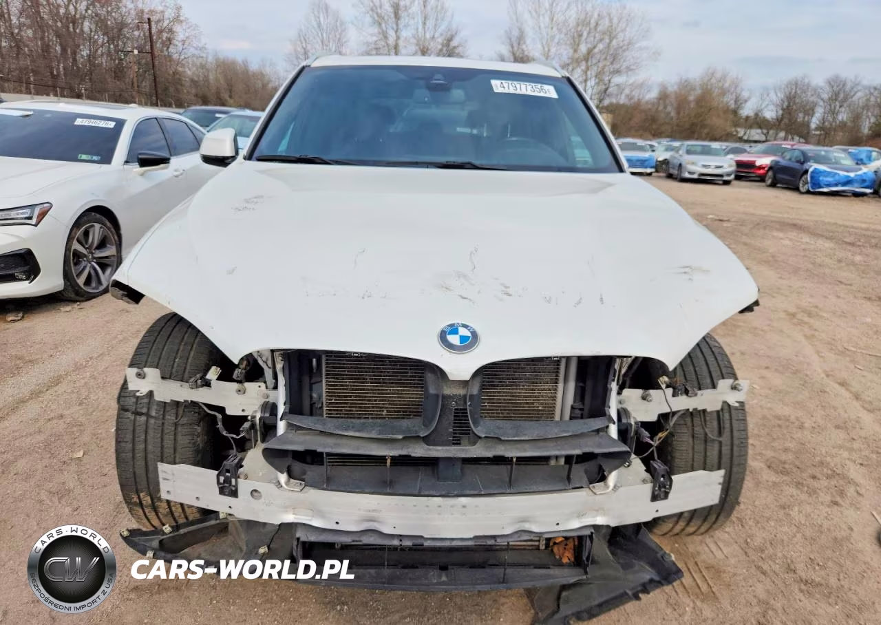 2018 BMW X5 xDrive35I VIN:5UXKR0C57J0Y06309 - 5
