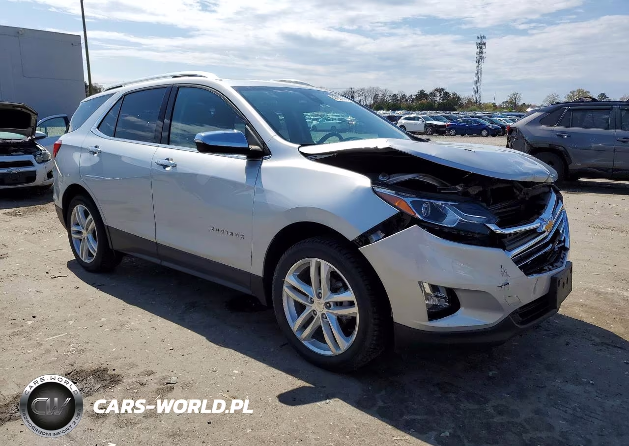 2018 Chevrolet Equinox Premier VIN:3GNAXVEVXJL383362 - 4