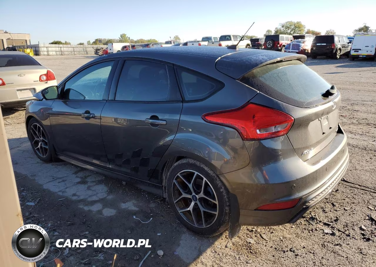 2015 Ford Focus Se VIN:1FADP3K23FL217553 - 2