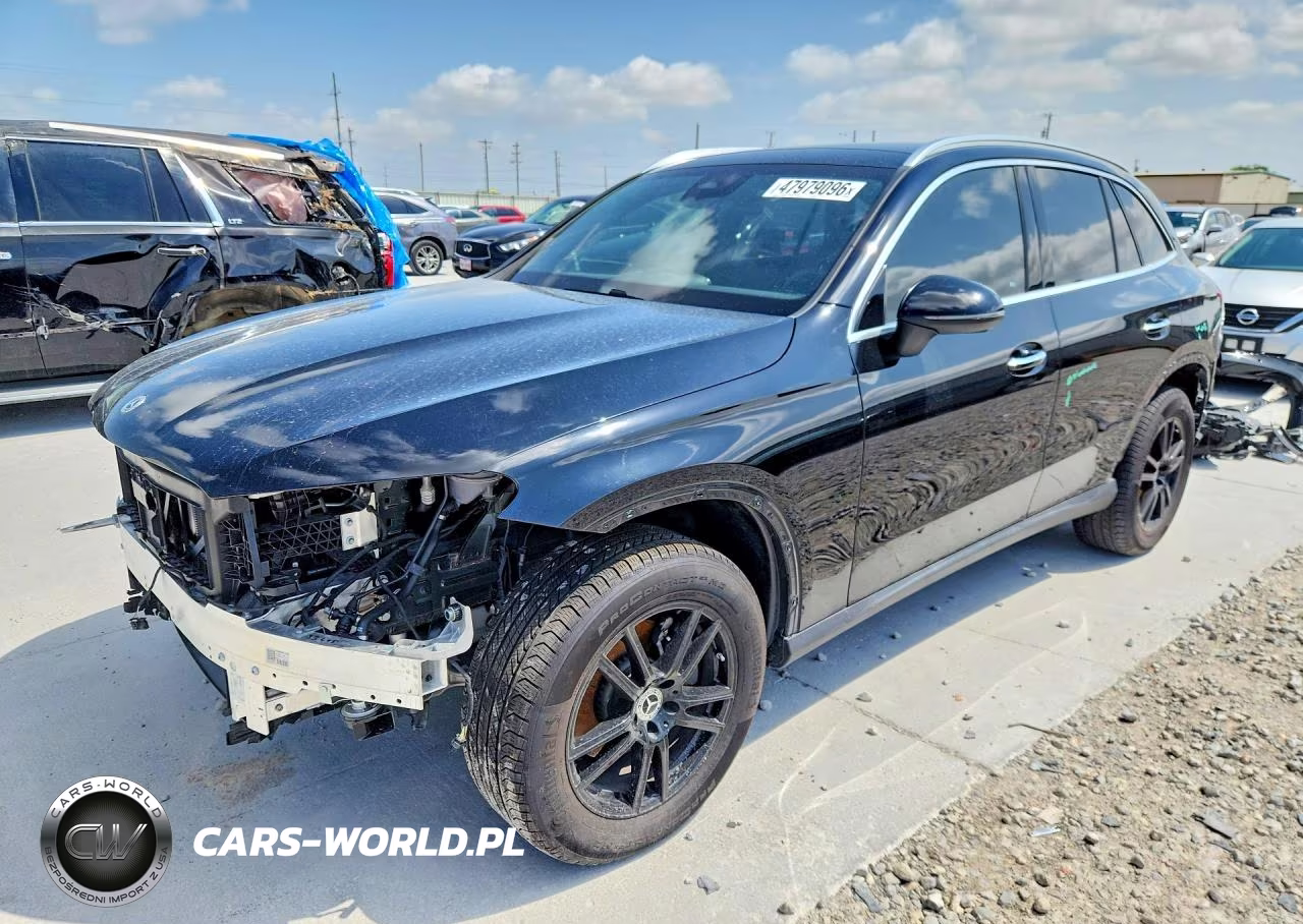 2025 Mercedes-Benz Glc 300 4Matic – zdjęcie 1 z 14