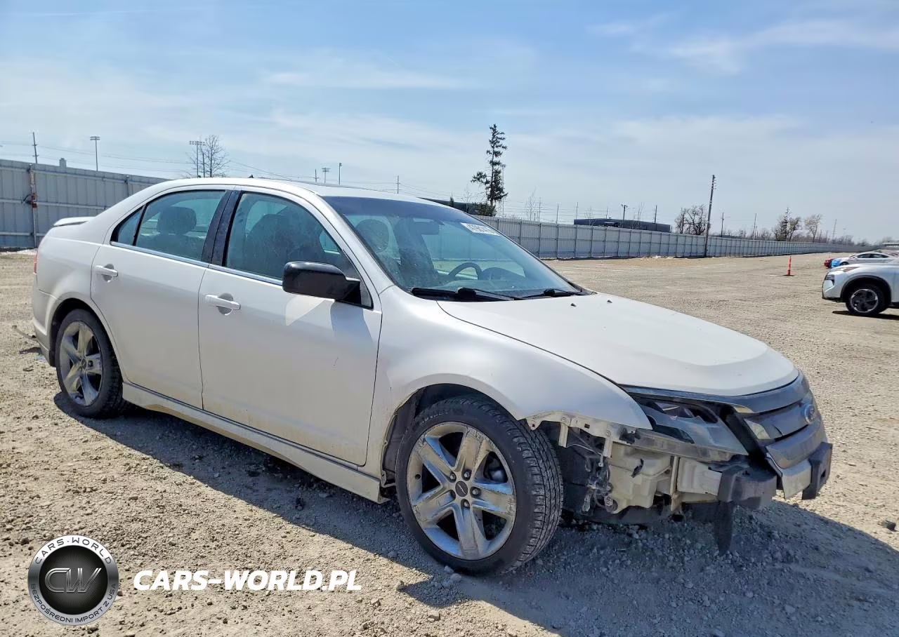2012 Ford Fusion Sport VIN:3FAHP0KC3CR184947 - 4