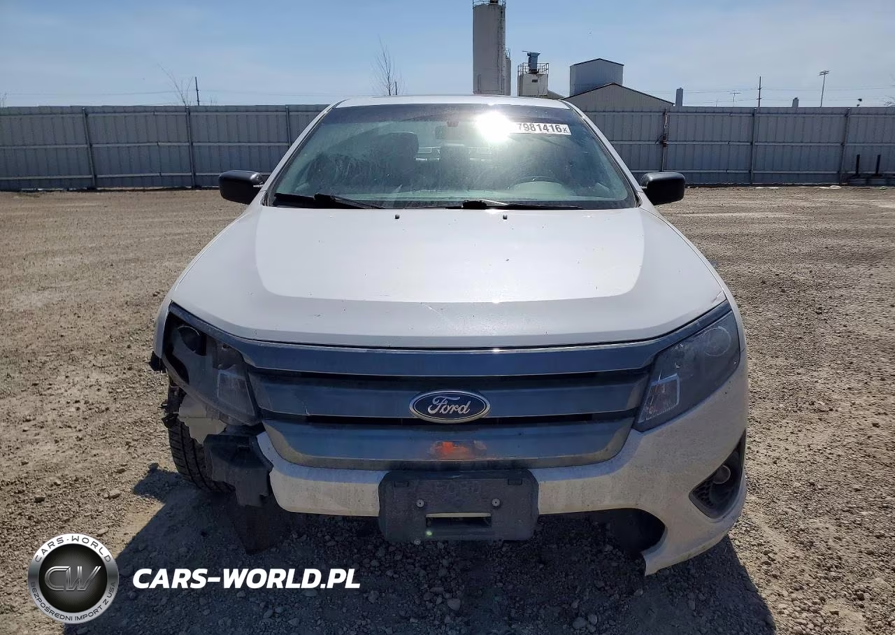 2012 Ford Fusion Sport VIN:3FAHP0KC3CR184947 - 5