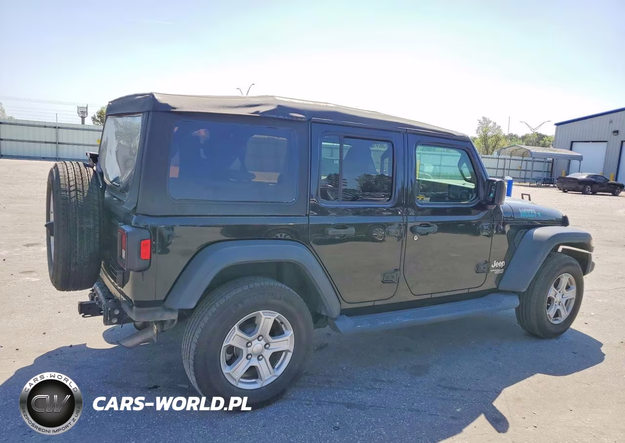 2020 Jeep Wrangler Unlimited Sport VIN:1C4HJXDG8LW201548 - 3