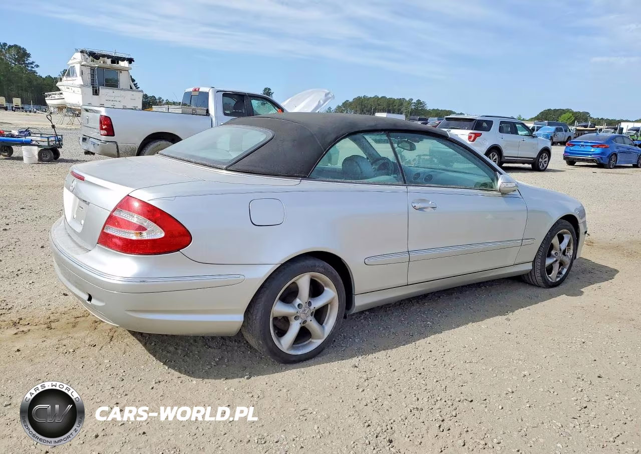 2005 Mercedes-Benz Clk 320 VIN:WDBTK65J05F130875 - 3