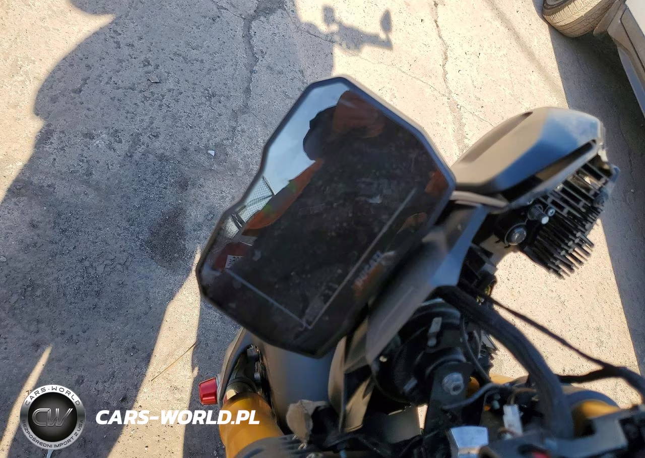 2022 Ducati Streetfighter V4 VIN:ZDMFAKNWXNB007022 - 7