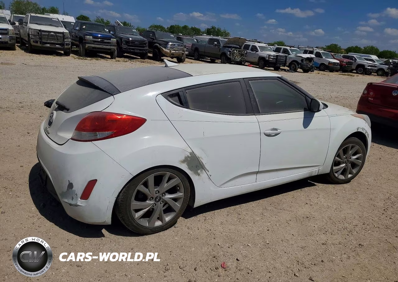 2016 Hyundai Veloster Base VIN:KMHTC6AD7GU275517 - 3