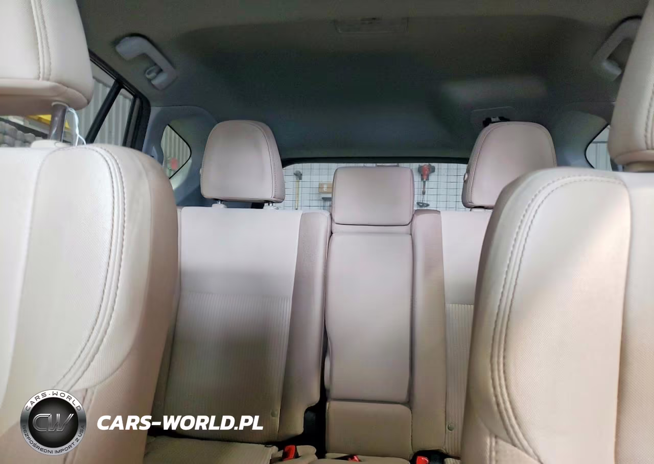 2015 Toyota Rav4 Xle VIN:2T3RFREV0FW372490 - 10