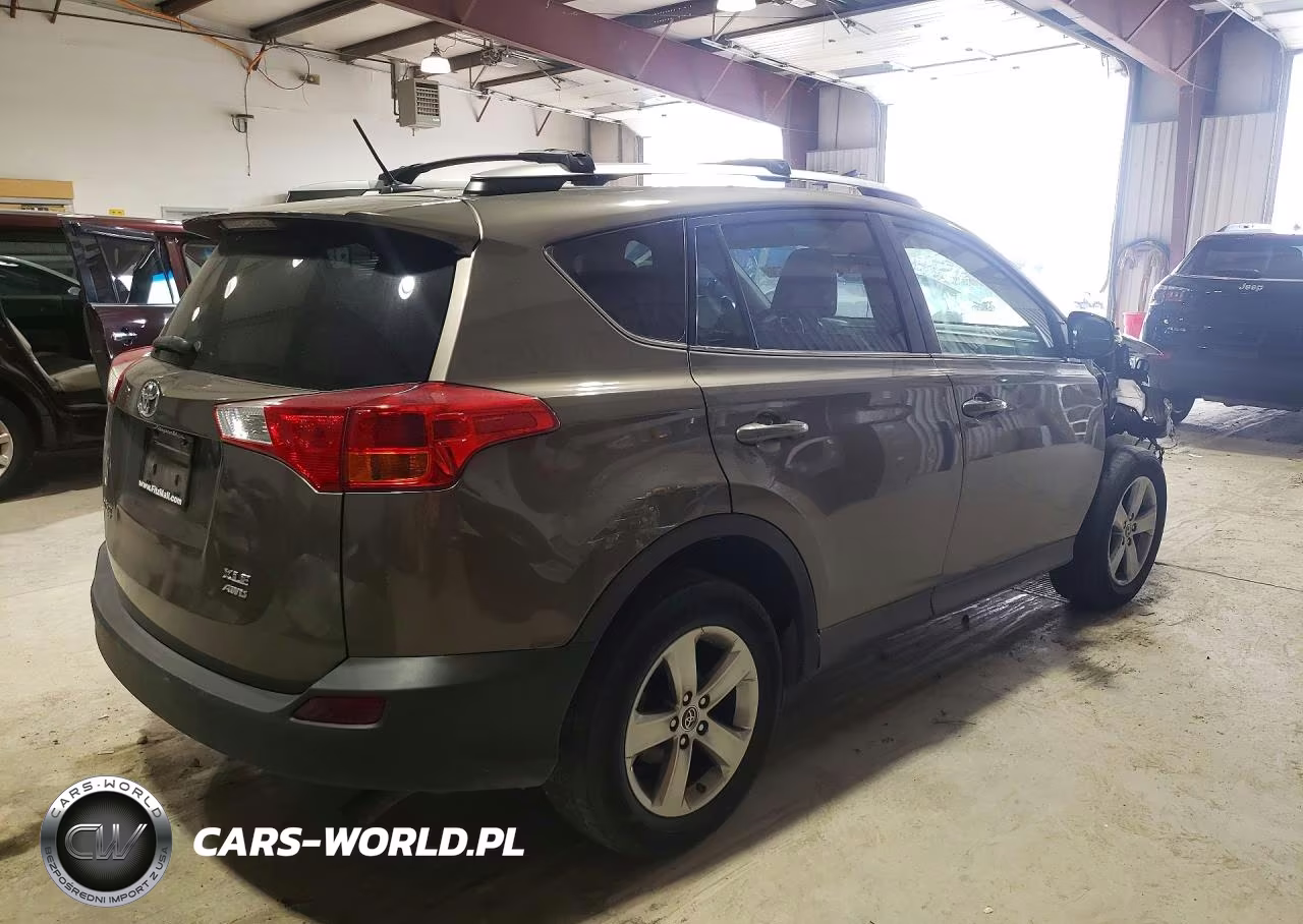 2015 Toyota Rav4 Xle VIN:2T3RFREV0FW372490 - 3