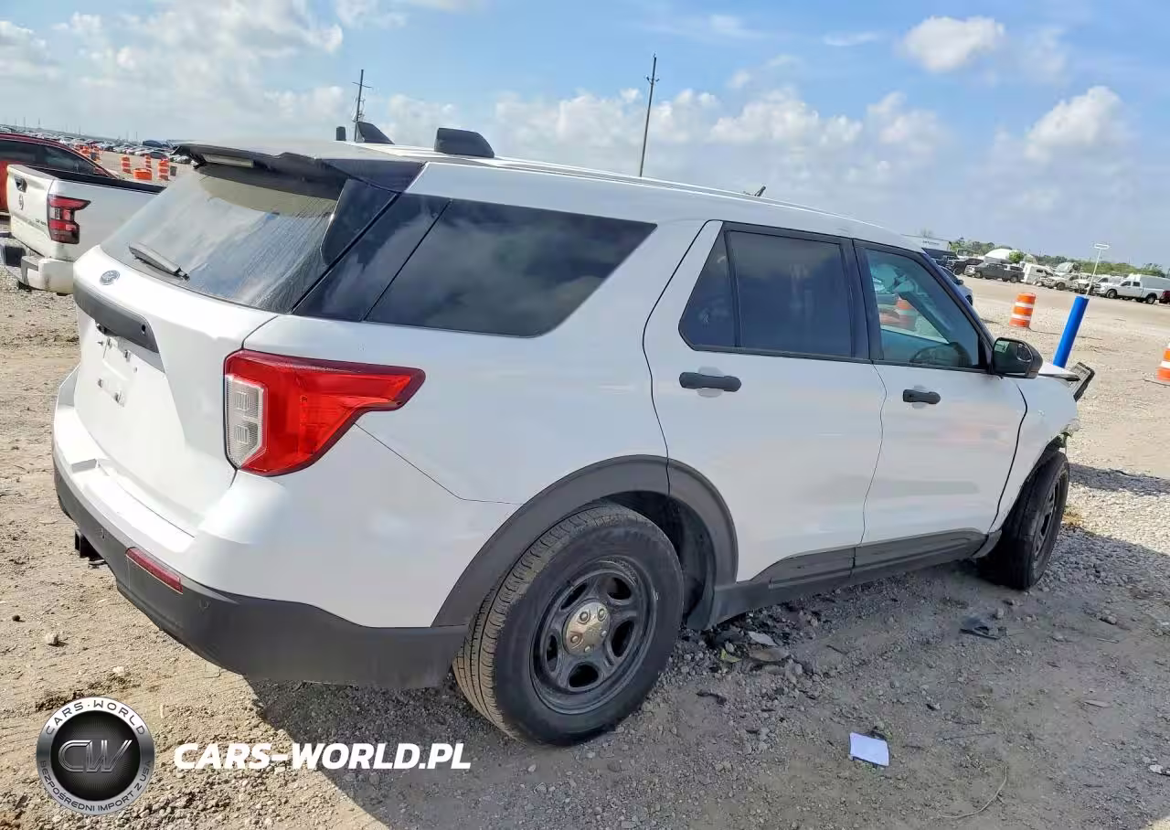 2023 Ford Explorer Police Interceptor VIN:1FM5K8AB4PGC18535 - 3