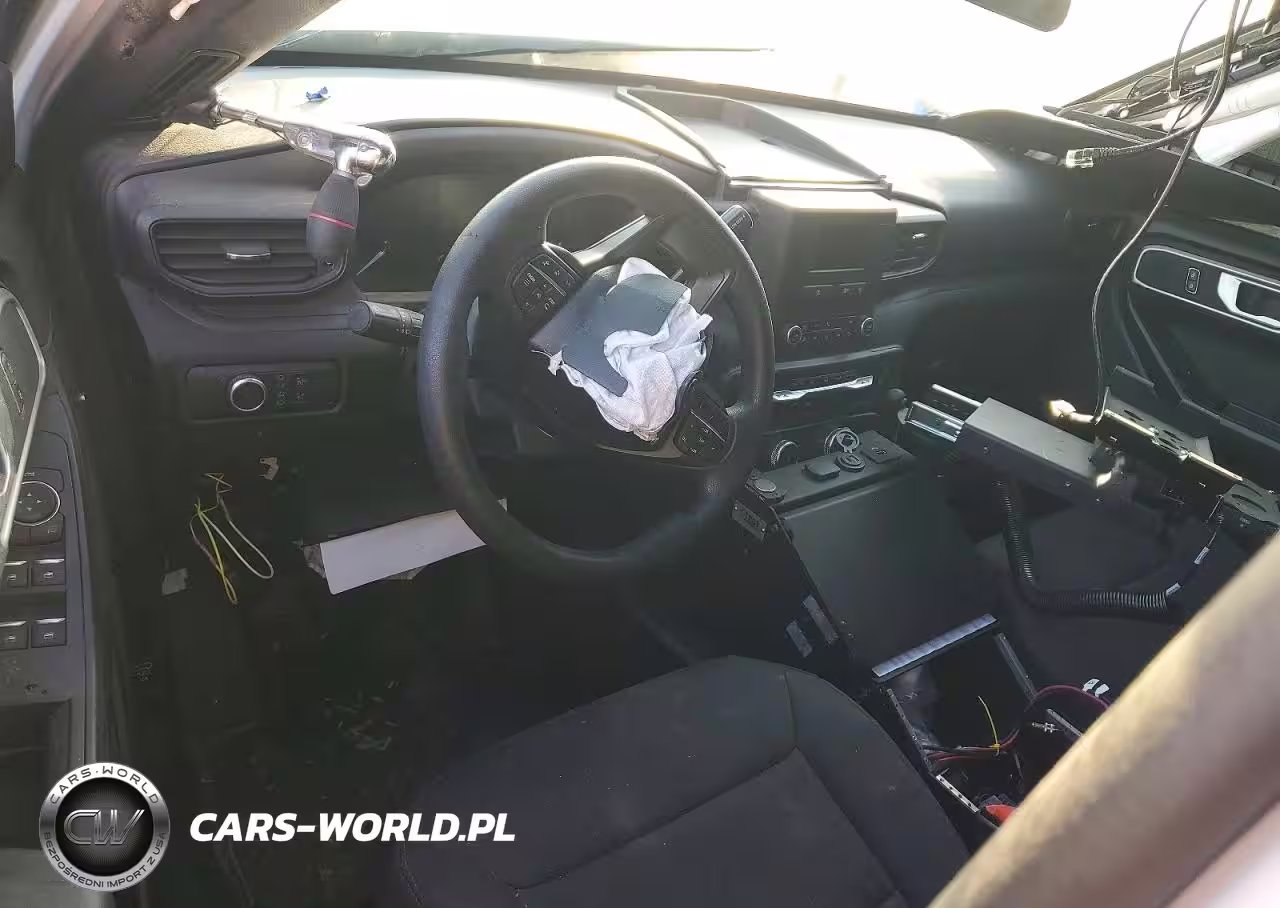 2023 Ford Explorer Police Interceptor VIN:1FM5K8AB4PGC17854 - 8