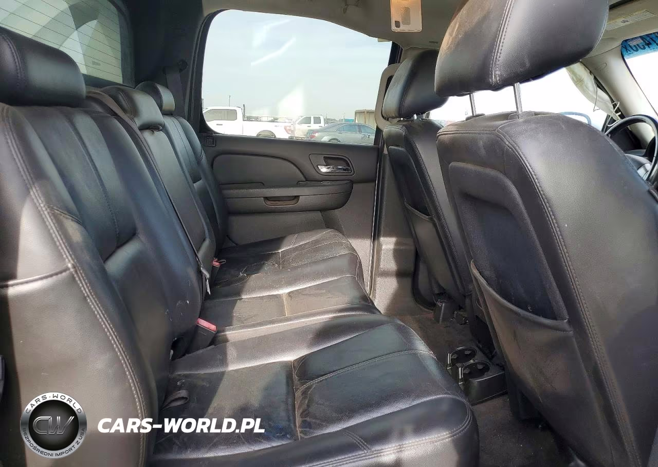 2011 Chevrolet Avalanche Lt VIN:3GNTKFE31BG144451 - 10