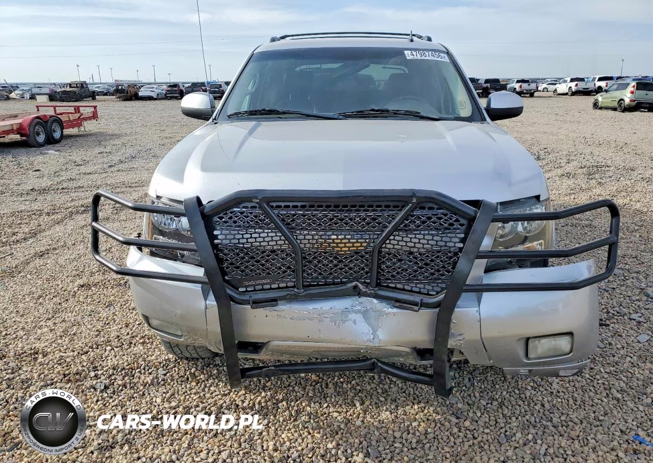 2011 Chevrolet Avalanche Lt VIN:3GNTKFE31BG144451 - 11