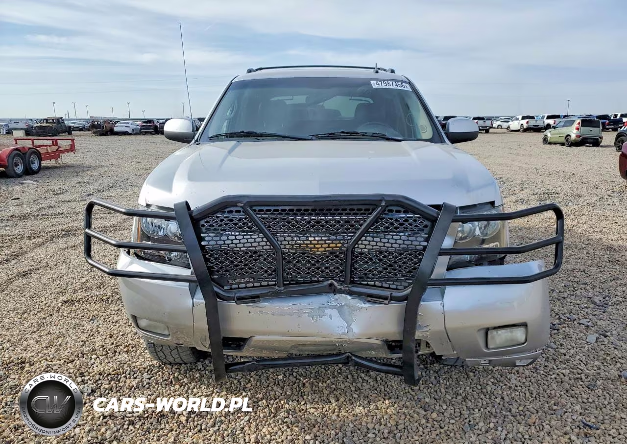 2011 Chevrolet Avalanche Lt VIN:3GNTKFE31BG144451 - 5