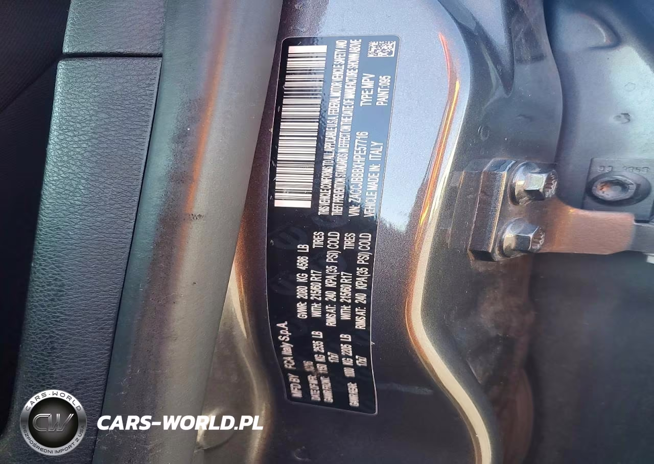 2017 Jeep Renegade Latitude VIN:ZACCJBBBXHPE57716 - 12