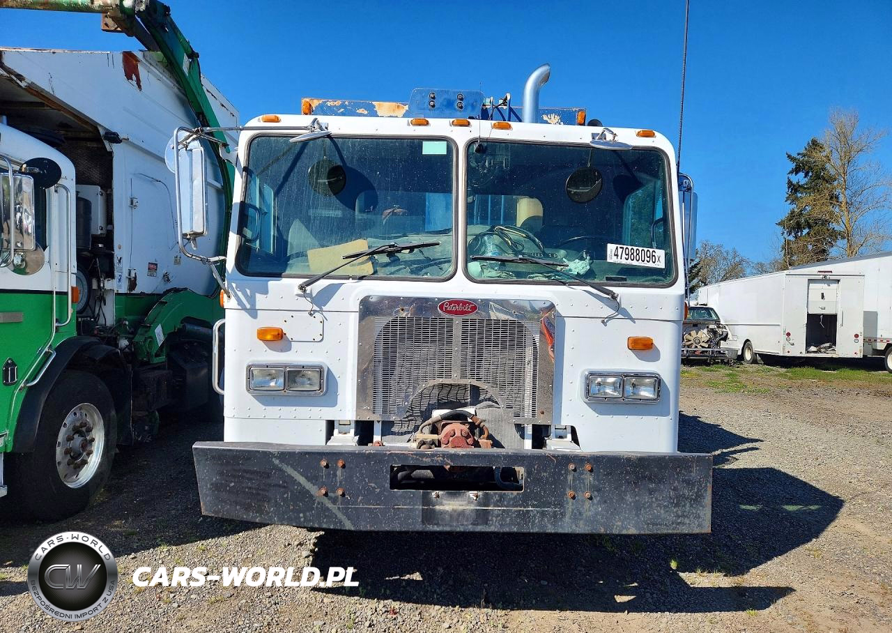 2001 Peterbilt 320 VIN:1NPZH07X71D713046 - 5