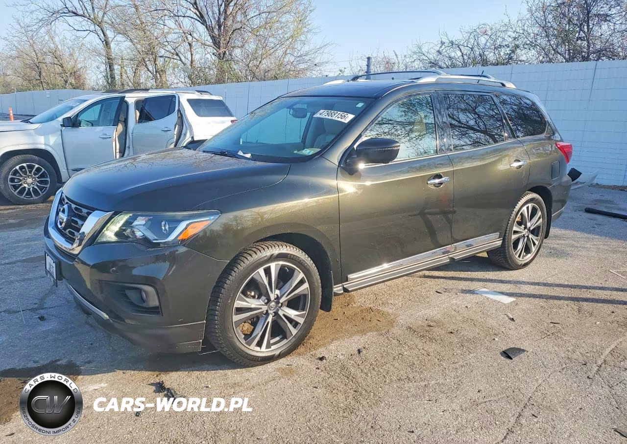 2017 Nissan Pathfinder Platinum