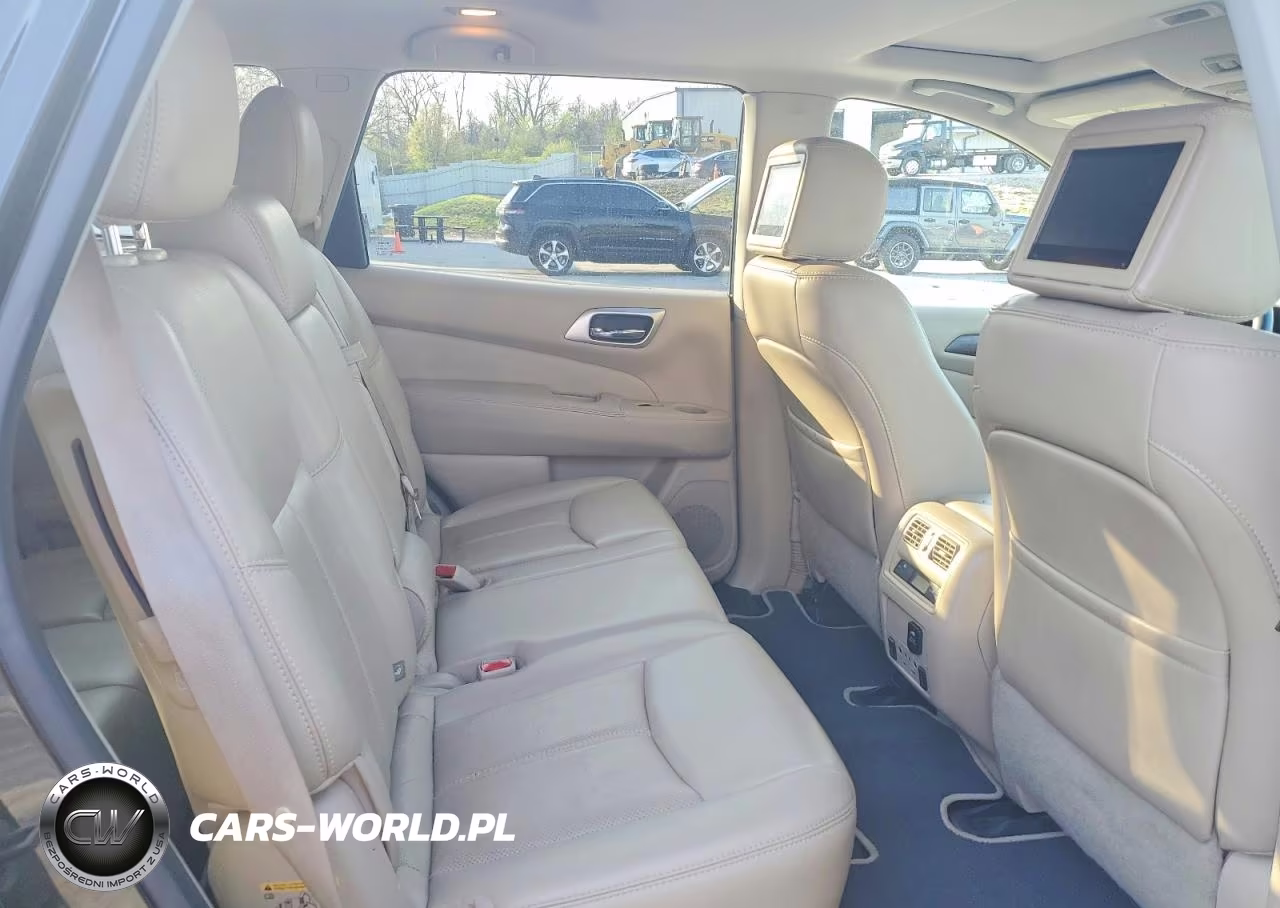 2017 Nissan Pathfinder Platinum VIN:5N1DR2MN9HC686652 - 10
