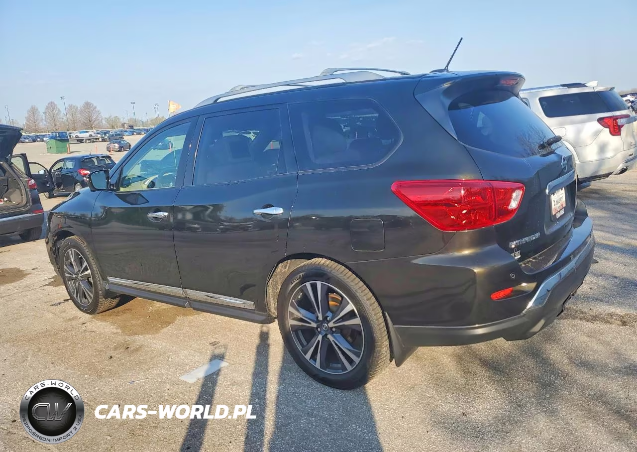 2017 Nissan Pathfinder Platinum VIN:5N1DR2MN9HC686652 - 2