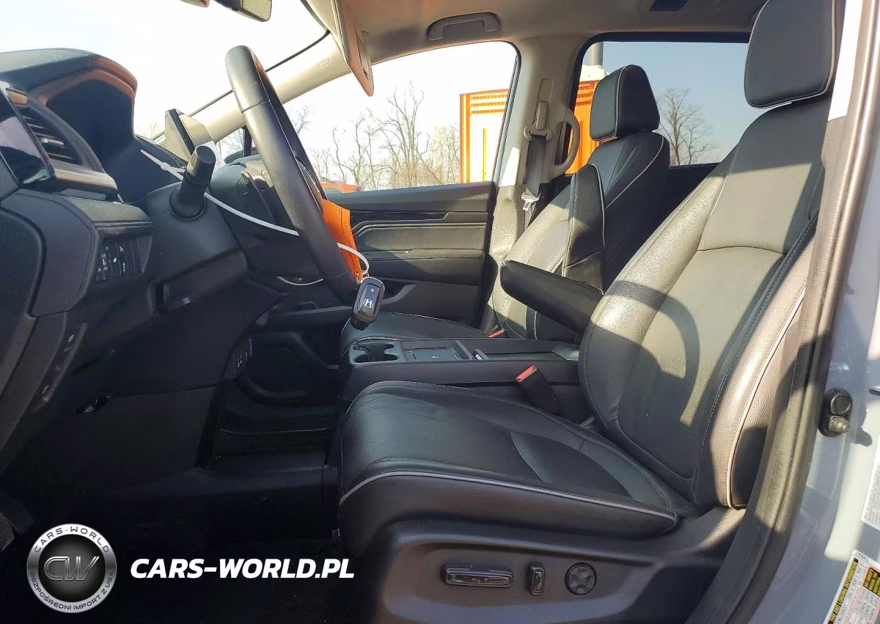 2025 Honda Odyssey Touring VIN:5FNRL6H8XSB037718 - 7