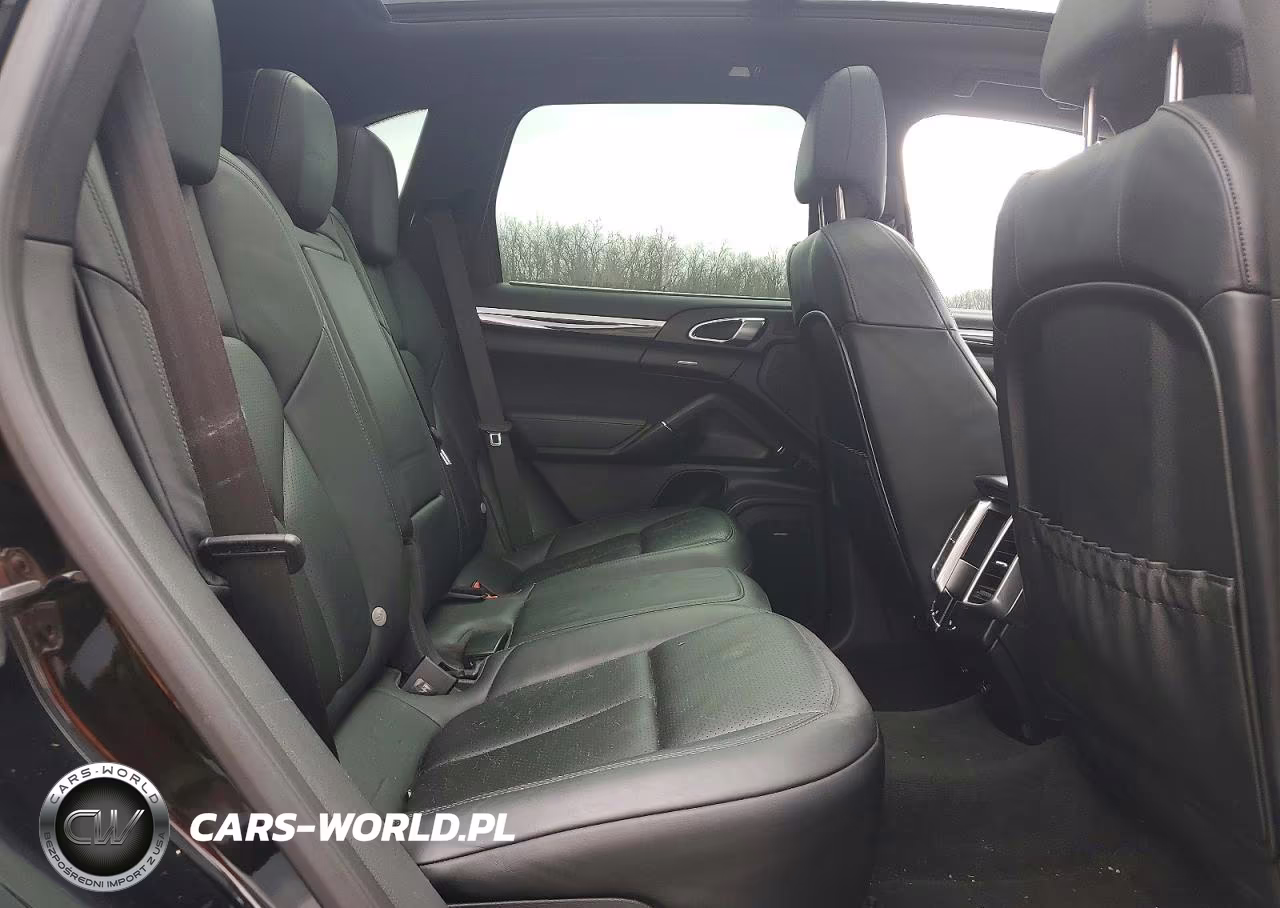 2014 Porsche Cayenne S VIN:WP1AB2A28ELA55133 - 11