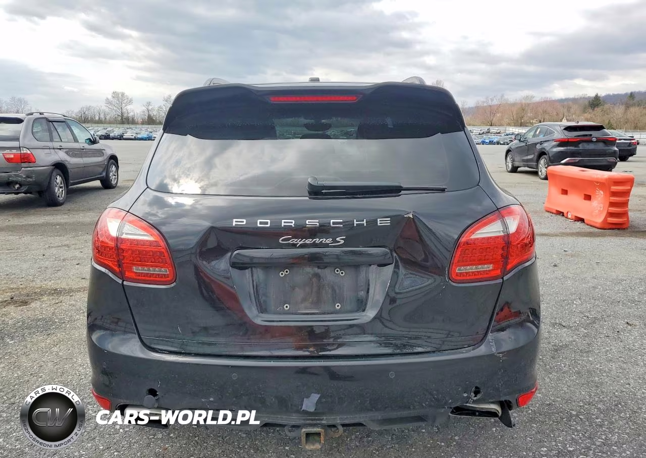 2014 Porsche Cayenne S VIN:WP1AB2A28ELA55133 - 6