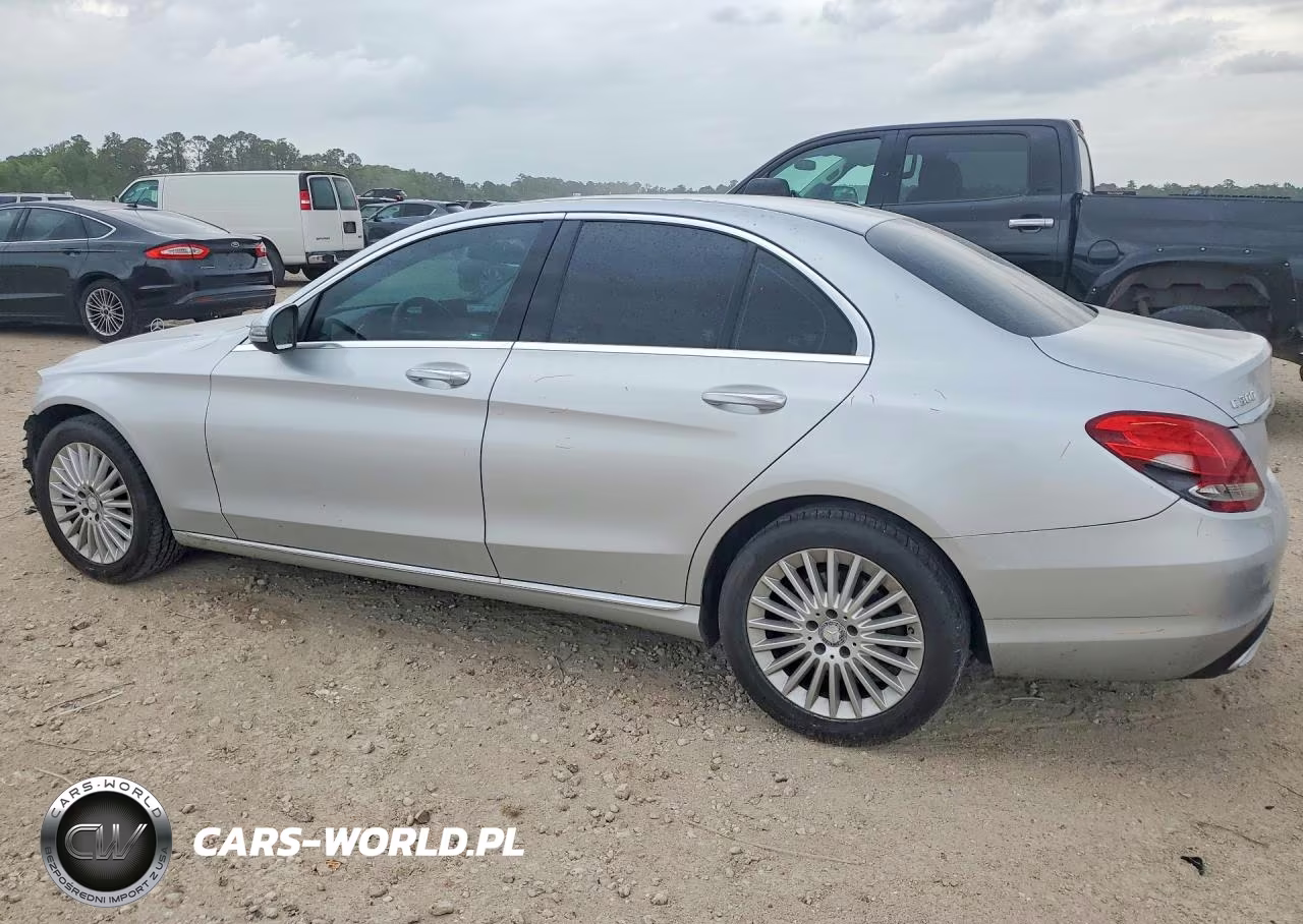 2016 Mercedes-Benz C 300 VIN:55SWF4JB3GU170279 - 2