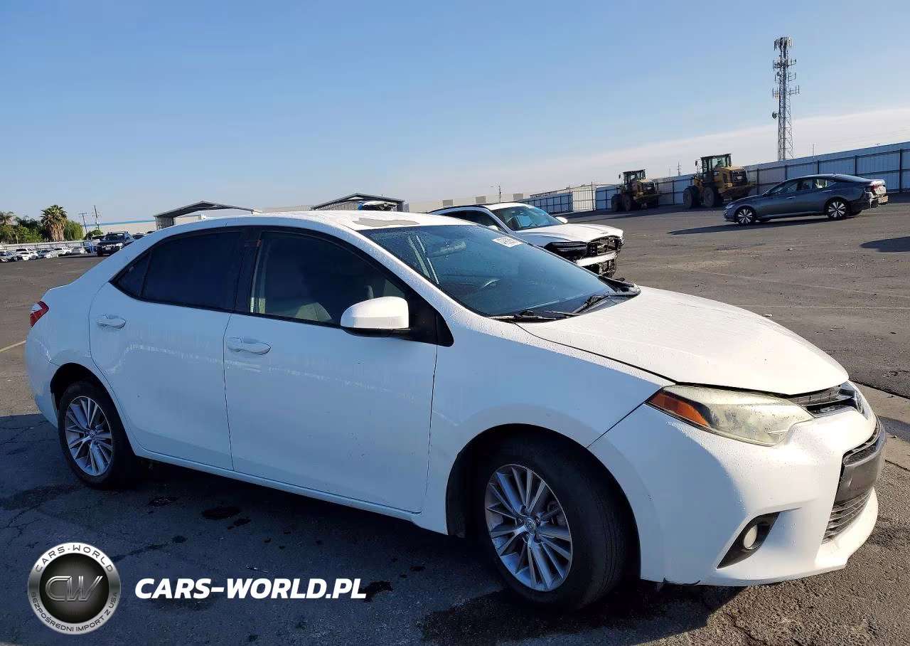 2015 Toyota Corolla Le Plus VIN:5YFBURHE3FP190974 - 4