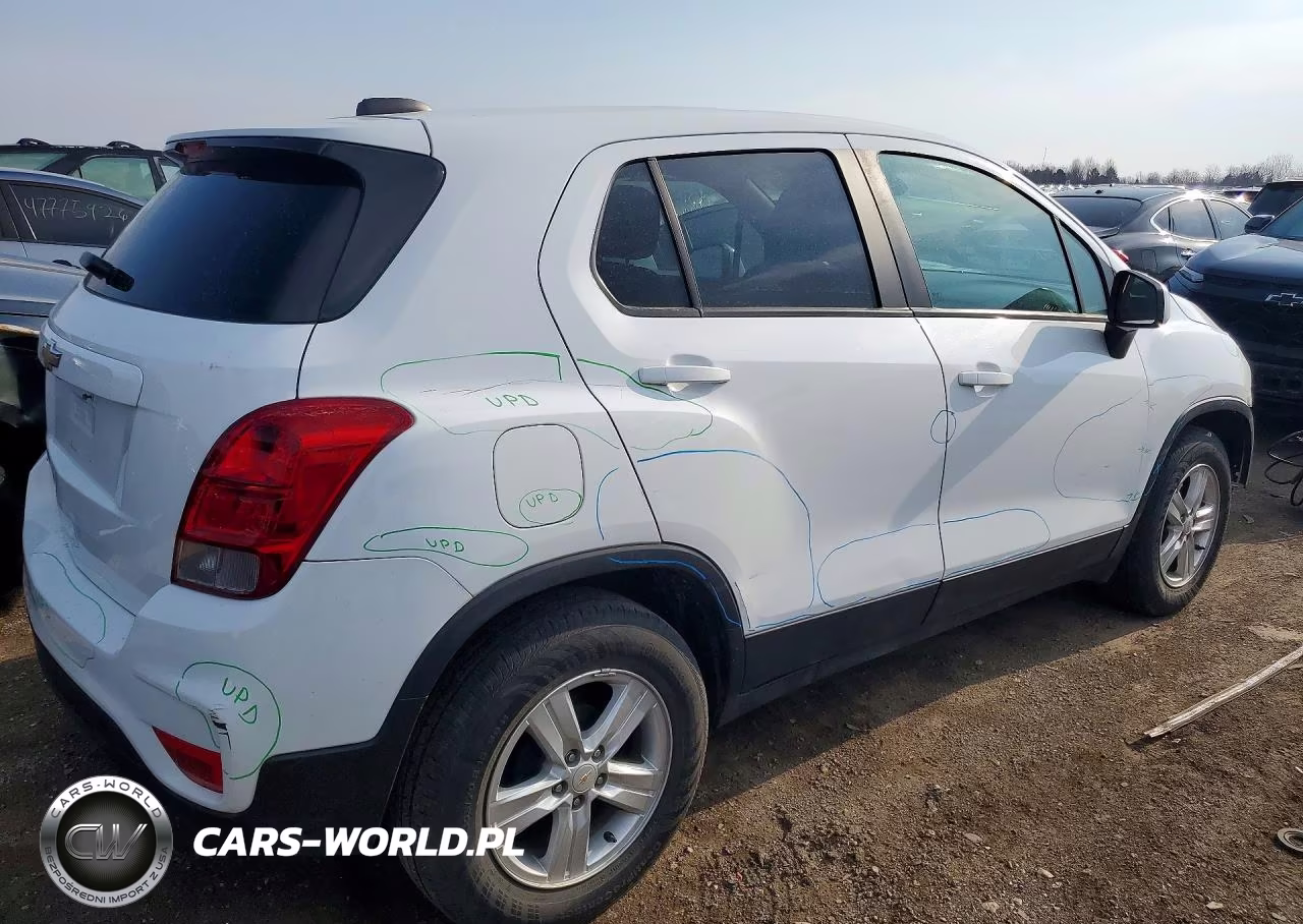 2021 Chevrolet Trax Ls VIN:KL7CJKSB7MB329726 - 3