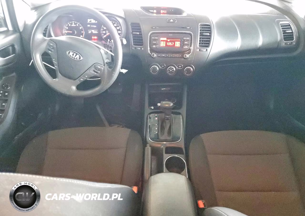 2017 Kia Forte5 Lx VIN:KNAFK5A89H5696973 - 8