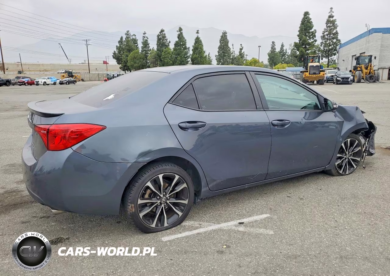 2019 Toyota Corolla Se VIN:5YFBURHE8KP916516 - 3