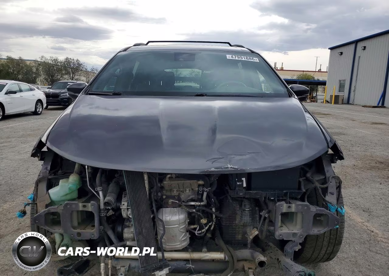 2018 Chrysler Pacifica Limited VIN:2C4RC1GG0JR259893 - 5