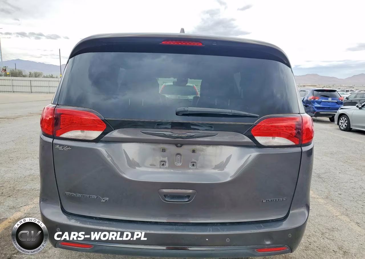 2018 Chrysler Pacifica Limited VIN:2C4RC1GG0JR259893 - 6