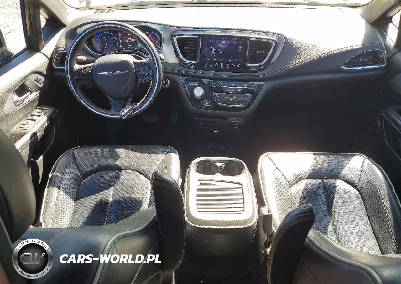 2018 Chrysler Pacifica Limited VIN:2C4RC1GG0JR259893 - 8