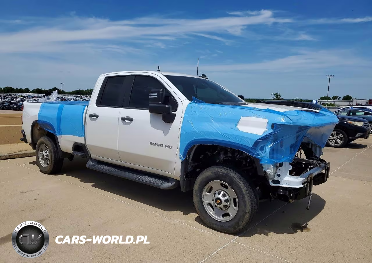 2023 Chevrolet Silverado C2500 Heavy Duty VIN:1GC2WLE74PF202877 - 4