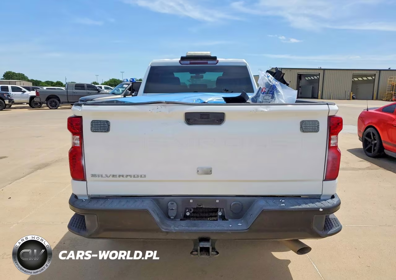 2023 Chevrolet Silverado C2500 Heavy Duty VIN:1GC2WLE74PF202877 - 6