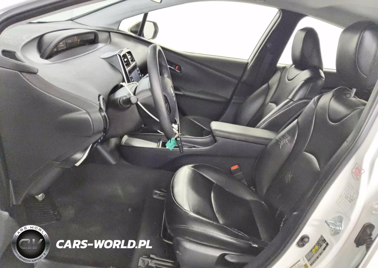 2021 Toyota Prius Le VIN:JTDKAMFU5M3148396 - 7